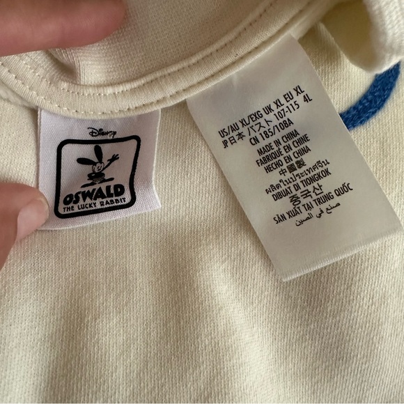 Disney Oswald the Lucky Rabbit Disney100 Cropped Sweatshirt XL Cream UNISEX - Picture 12 of 13